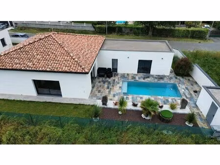 villa moderne de 128m2 avec piscine sur 600m2 de terrain