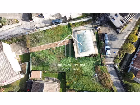 vente terrain 737 m² à vals-les-bains (07600)  79 000 €