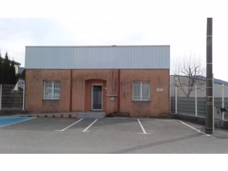 location locaux professionnels 220 m² à château-arnoux-saint-auban (04160)  2 500 €