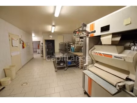 vente locaux professionnels 13 pièces 299 m² à l'abergement-sainte-colombe (71370)  168 00