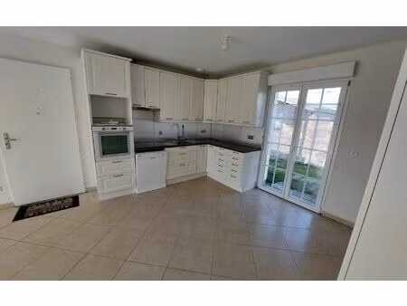 location maison  69 m² t-3 à yutz  1 210 €