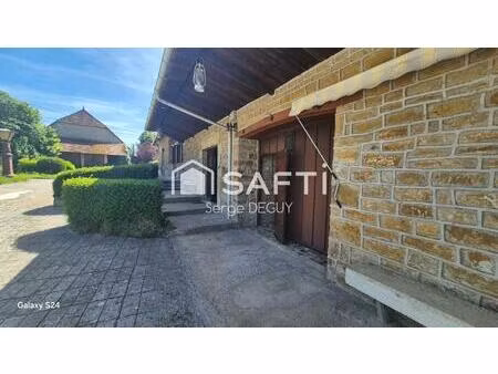 corps de ferme de 300m²