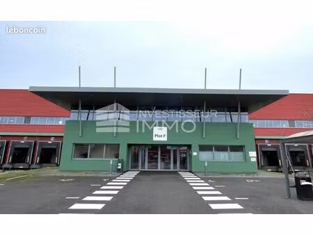 local logistique 31 675 m²