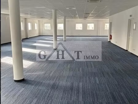 bureaux 600 m²