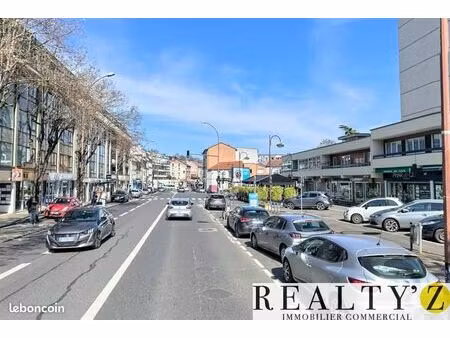 local commercial 60 m²