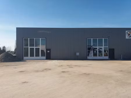 location locaux professionnels 350 m² à saint-junien (87200)  1 700 €