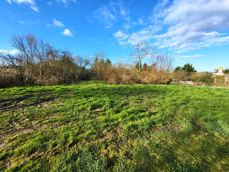 vente terrain  942.00m²  bellevigne