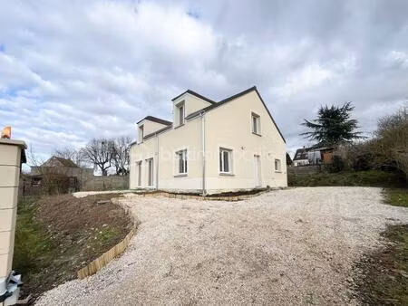 pavillon de 130 m² à saint-yon