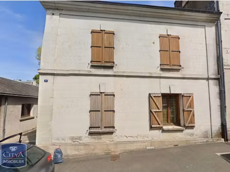 location appartement 3 pièces à montval-sur-loir (72500) : à louer 3 pièces / 59m² montval