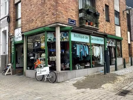 plein centre la louviere-fonds de commerce a vendre.........