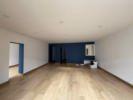location locaux professionnels 120 m² à saint-junien (87200)  875 €
