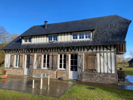 propriété de charme avec 4 maisons 240 m2 sur 2 8 hectares avec dépendances et pigeonnier 