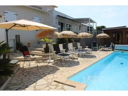 villa de 8 pièces de luxe en vente lédenon  france