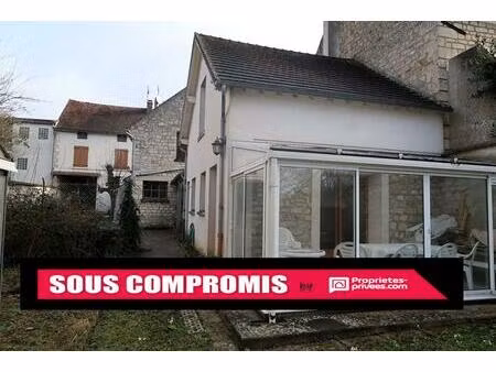 marines centre. ensemble immobilier a renover