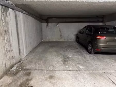 compiègne  place de parking en sous sol