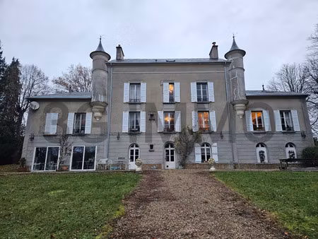 maison de caractère d'exception à villeneuve sur bellot
