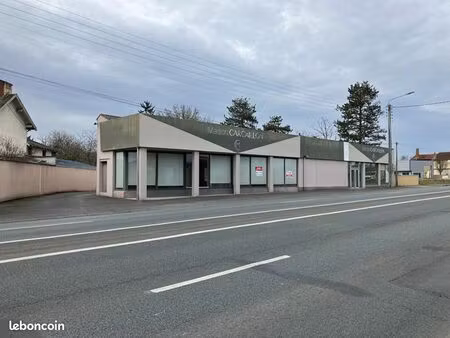 local commercial 487 m²