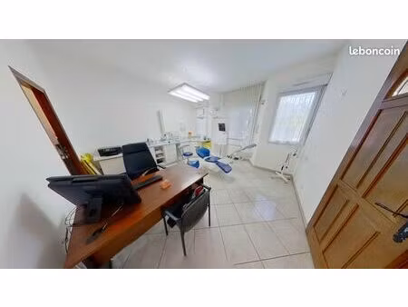 local 82 m² carrieres sur seine