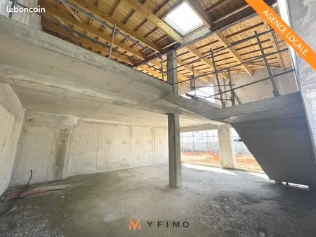 local commercial 200 m²