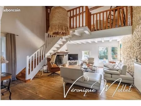 maison 6 pièces 280 m²