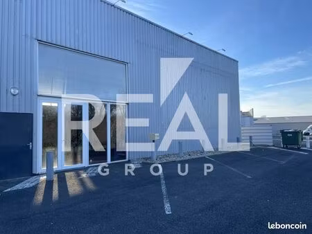 local d'activité 300 m²