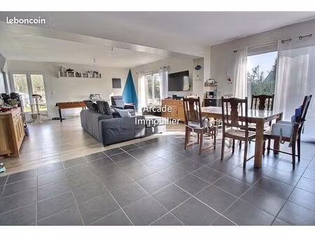 maison 7 pièces 180 m²