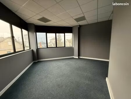 bureaux 160 m²