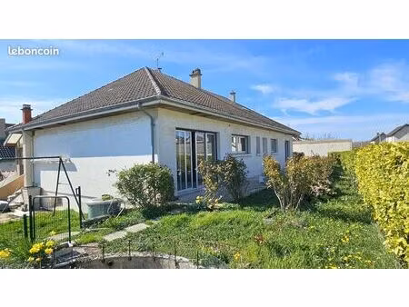 maison 5 pièces 141 m²