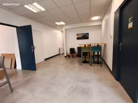 bureaux 200 m² calais