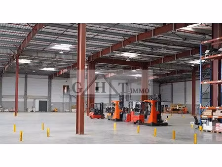 a louer gretz armainvillier entrepotde 12 000 m²