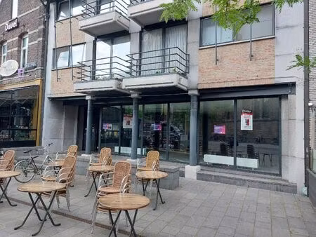 handelspand in de gekende kerkstraat in neerpelt-centrum te koop!