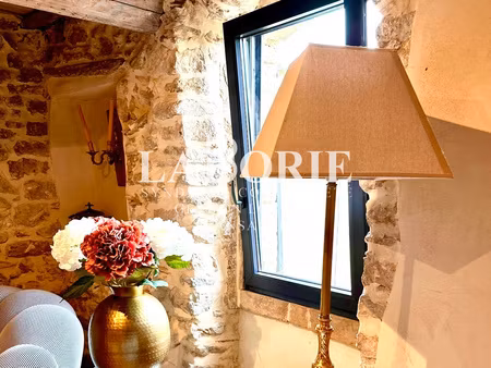 collias - maison en pierre 86 m2 - 2 chambres - entièrement