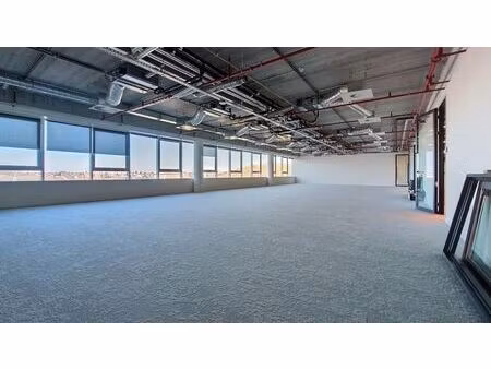 bureaux modulables à souhait ( à partir de 46 m² à 994 m² )