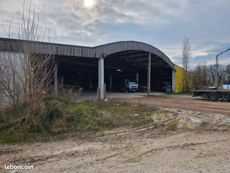 a louer ou à vendre bâtiment industriel