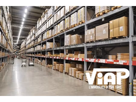 location locaux professionnels 1965 m² à limoges (87000)  4 €