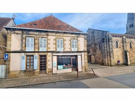 grande maison de village  ygrande