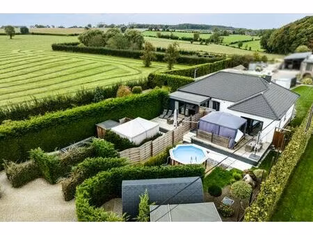 luxueuse villa avec espace wellness et piscines!