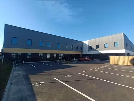 location bureau le havre 1 069 m²