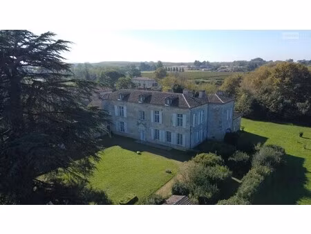 maison de luxe à vendre à fontet