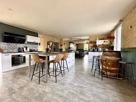 vente maison 15 pièces 400 m² à angles (81260)  279 000 €