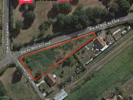 terrain constructible de 1935 m² - 41700 choussy