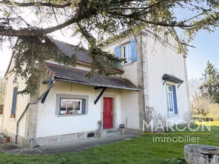 10 min d'aigurande - ancienne école rénovée de 1800