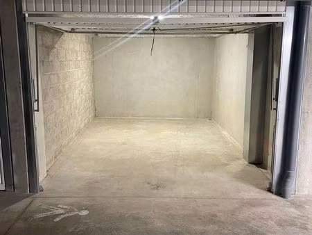 box garage à louer