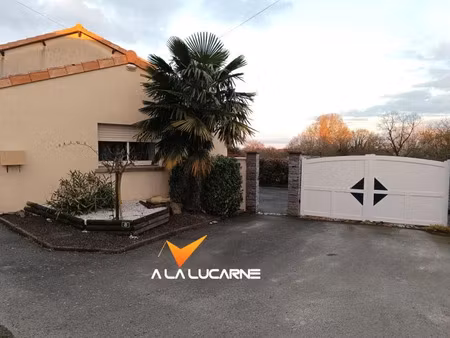 vente appartement 6 pièces 193 m² à argentonnay (79150)  183 750 €