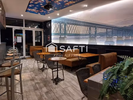 vente locaux professionnels 230 m² à cosne-cours-sur-loire (58200)  156 800 €