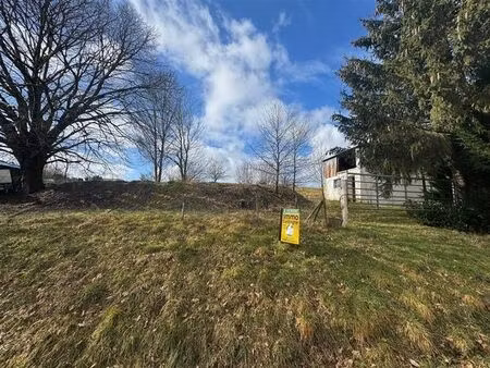 terrain à bâtir avec plus de 2 ha en zone agricole