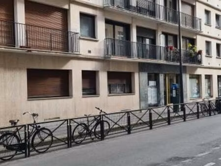 studio avec piece a coucher avec cave et parking sous/sol