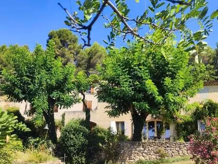 vaugines  propriété de 400 m² sur 2 5 hectares avec piscine