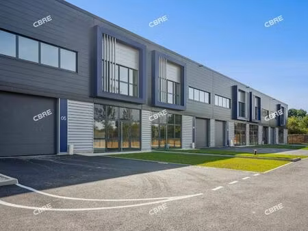 location local d'activités villebon sur yvette 7 305 m²