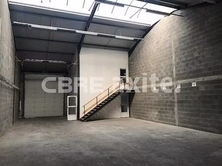 location entrepôt / local d'activités saint felix 240 m²